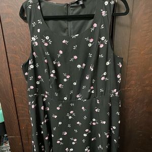 Torrid - pink and white flower - dress